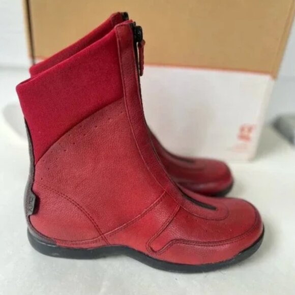 Cole Haan G Series Nike Air Red Leather Zip Front Ankle Boots Size 5.5 - Picture 8 of 8